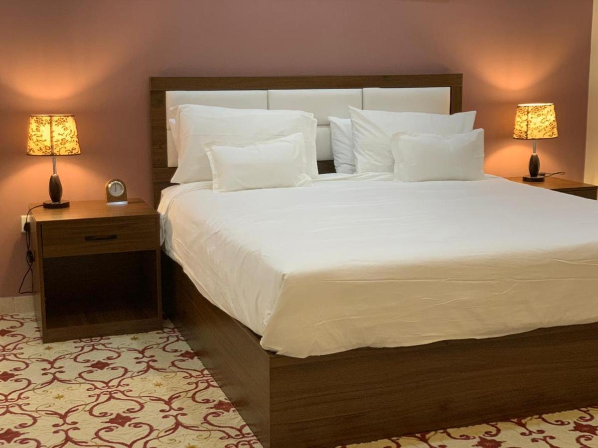 Готель Business Tower Bisha Екстер'єр фото
